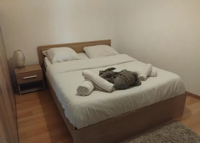 Loft De 130 M2 Avec Et Billard Au Coeur De *