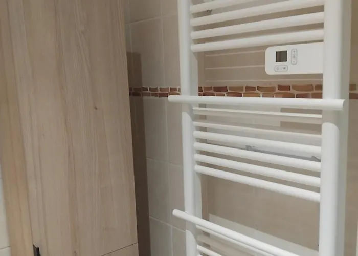 Loft De 130 M2 Avec Et Billard Au Coeur De דירה