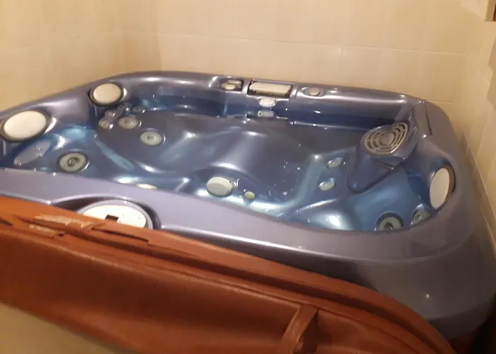 Loft De 130 M2 Avec Et Billard Au Coeur De شقة